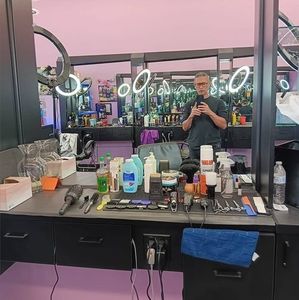 Meet your Posher, Douglas